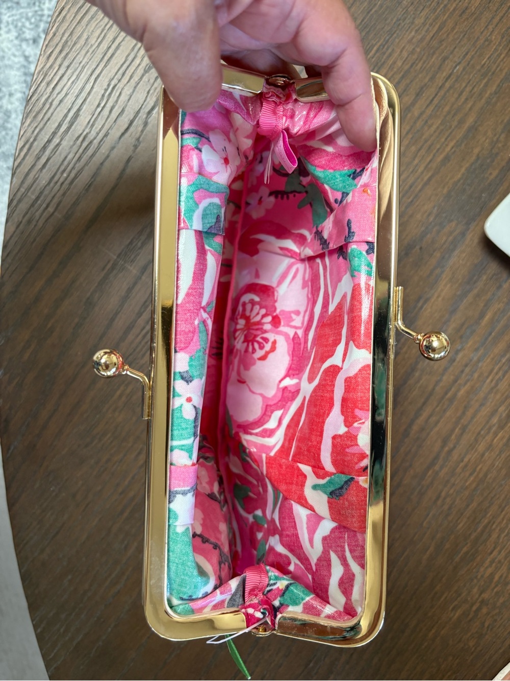 NWT Lilly Pulitzer Clutch in Hotty Pink A Thing Called Love - Picture 2 of 6
